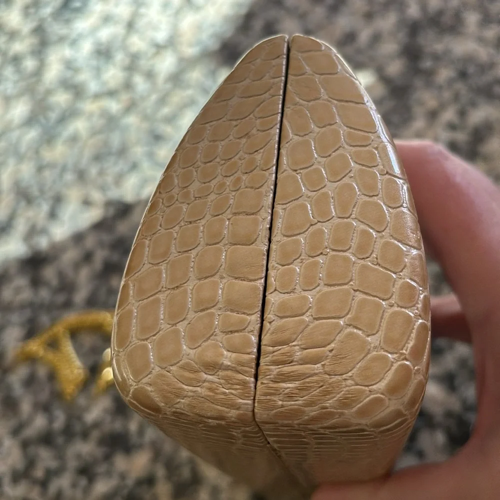 Hard shell Evening Bag Gold Alligator pattern rhizome clasp